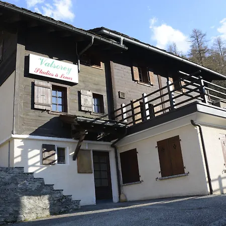 Du Valsorey Apartmán